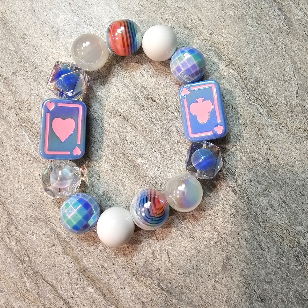 Playing cards bracelet with acrylic and uv resin beads